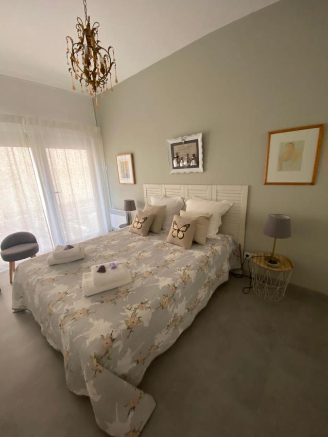 Au Coeur Des Lices *** Centre Historique Avignon Apartment Bagian luar foto