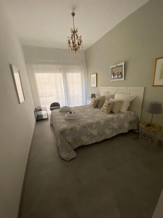 Au Coeur Des Lices *** Centre Historique Avignon Apartment Bagian luar foto