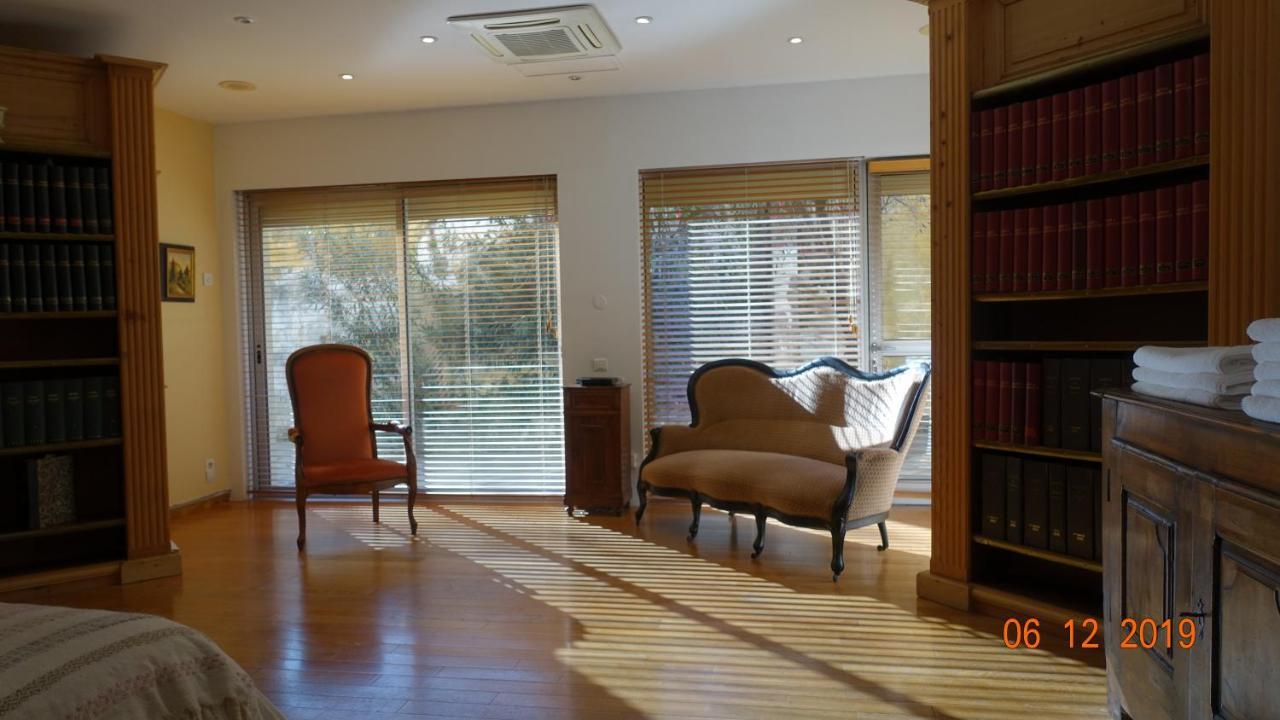 Au Coeur Des Lices *** Centre Historique Avignon Apartment Bagian luar foto