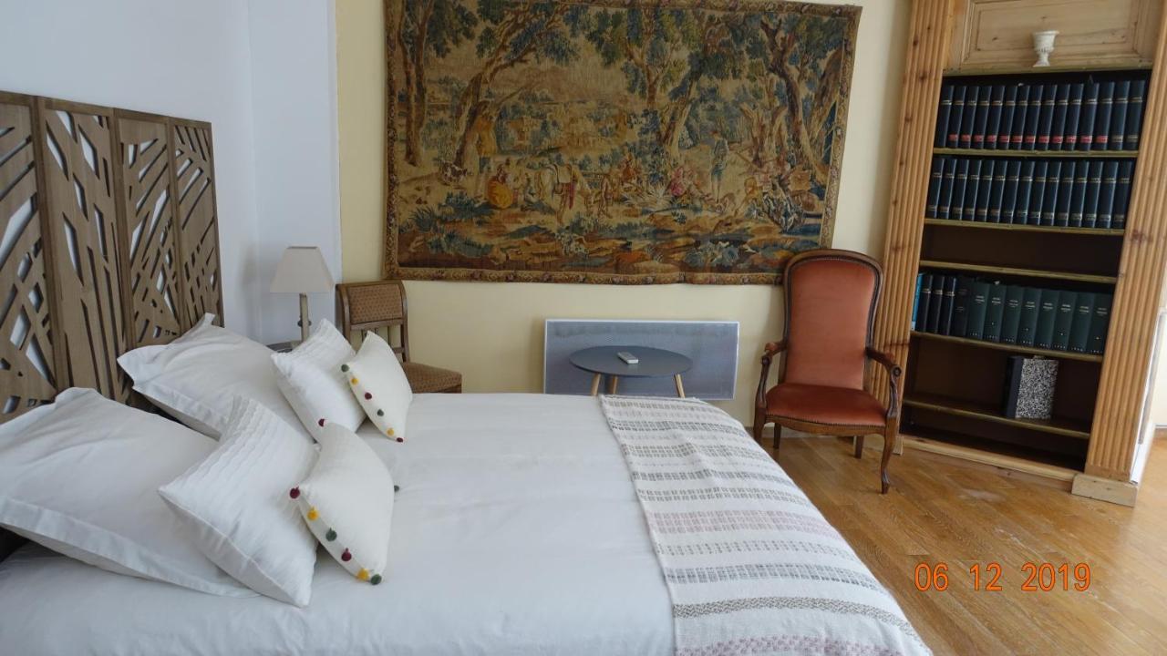 Au Coeur Des Lices *** Centre Historique Avignon Apartment Bagian luar foto